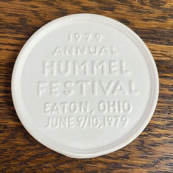 Goebel Hummel Ceramic Collectors Club Discs/Plates , 4 total, Vintage 70’s - Picture 10 of 10